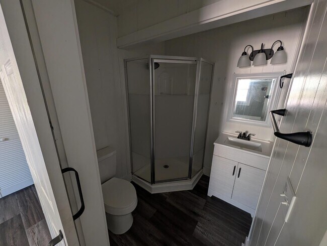 Building Photo - 429 Pennsylvania Ave