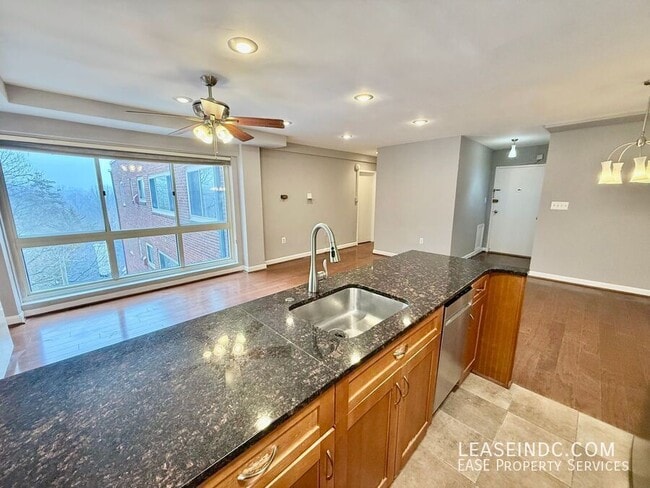 Building Photo - 5315 Connecticut Ave NW