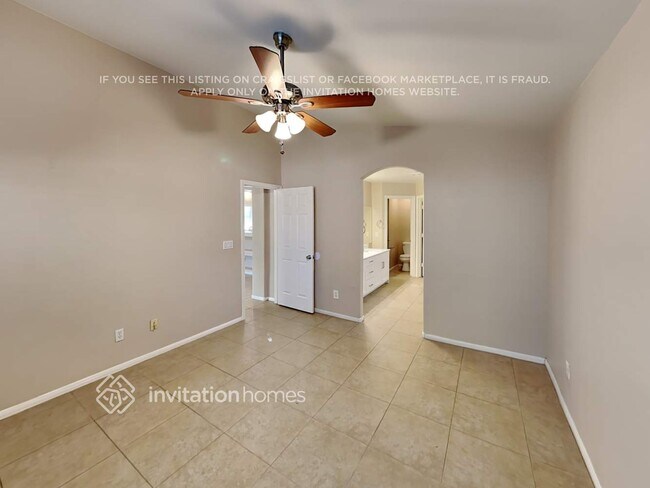 Building Photo - 546 Poplar Leaf St