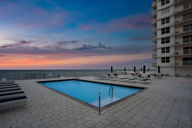 Building Photo - 4511 S Ocean Blvd