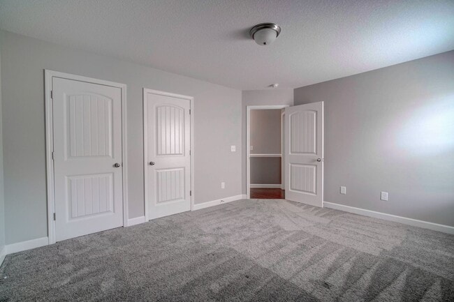 Building Photo - 732 Shelburne Ln