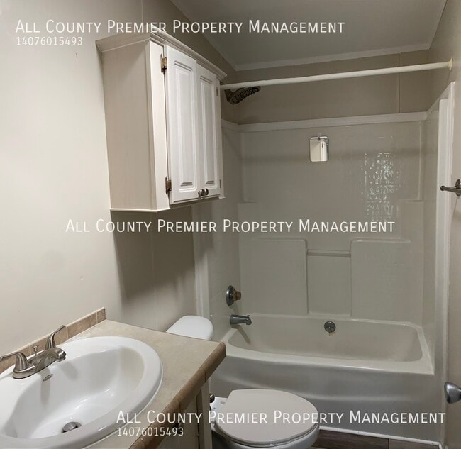 Building Photo - 204 W Walleye Dr