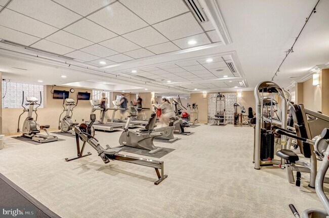 Building Photo - Penn Quarter Spacious One Bedroom W/Private Balcony ALL Amenity Building In Heart of DC!