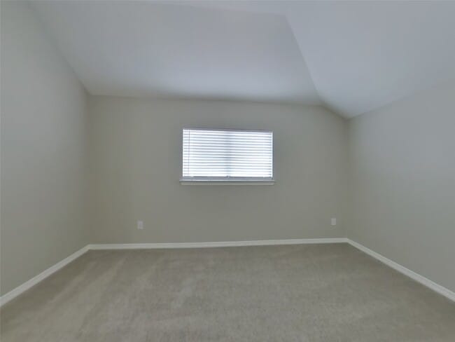 Building Photo - 8026 N Tarrytown Crossing Dr