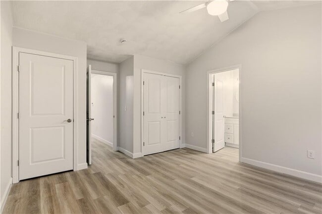 Building Photo - 47 Windsor Rd