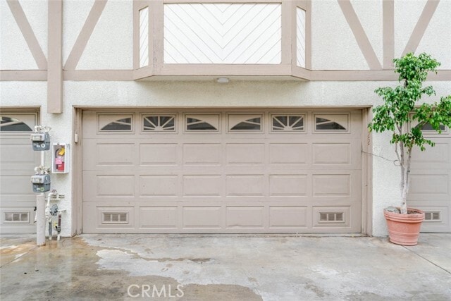 Building Photo - 10229 Variel Ave