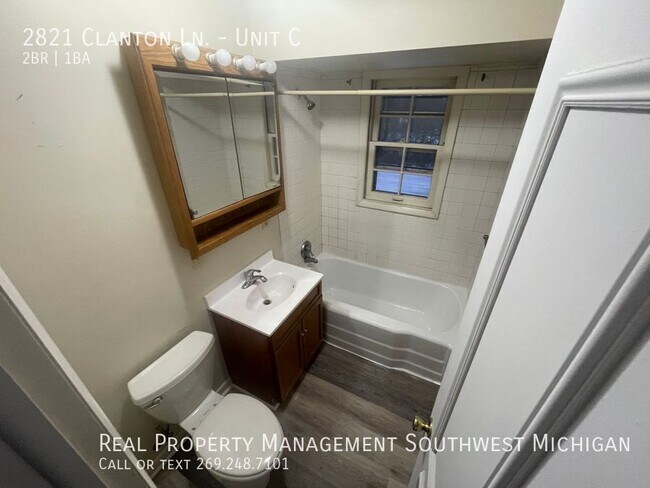 Building Photo - 2821 Clanton Ln