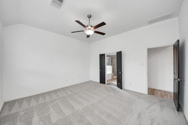 Building Photo - 20230 Creekdale Bend Dr