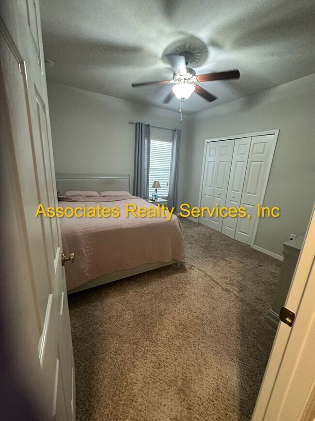 Building Photo - Spacious 4-Bedroom Home with Office in Portofino!  LOOK!