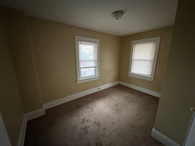 Building Photo - 247-249 North Harris Avenue