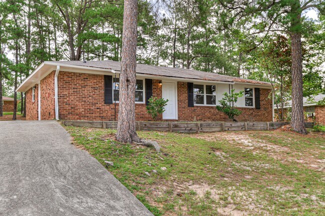 Building Photo - 2328 Prague Ct