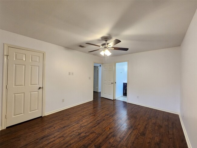 Building Photo - 1322 Valley Landing Dr
