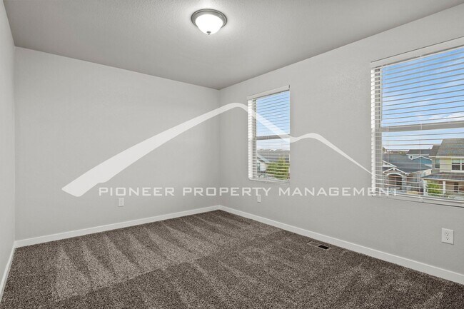 Building Photo - Elegant 3-Bed, 2.5-Bath Home with AC, 2-Car Garage, and Private Yard in Renaissance at Indigo Ranch