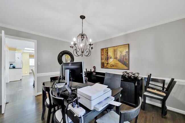 Building Photo - Lovely 3 Bed 2 Bath Ranch Home in South Park!