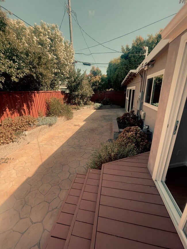 Building Photo - Beautifully Remodeled 3BD/2BA Sunnyvale Home with Designer Kitchen & Private Backyard