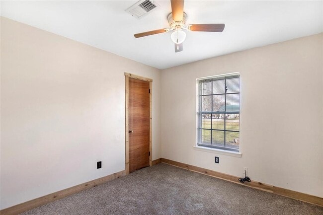 Building Photo - 17219 Janacek Rd