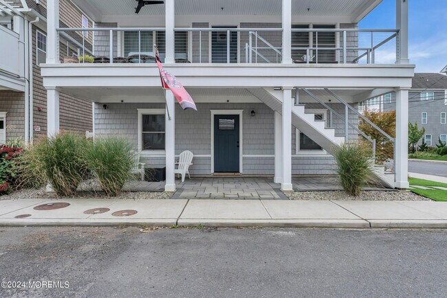 Building Photo - 74 Ocean Terrace