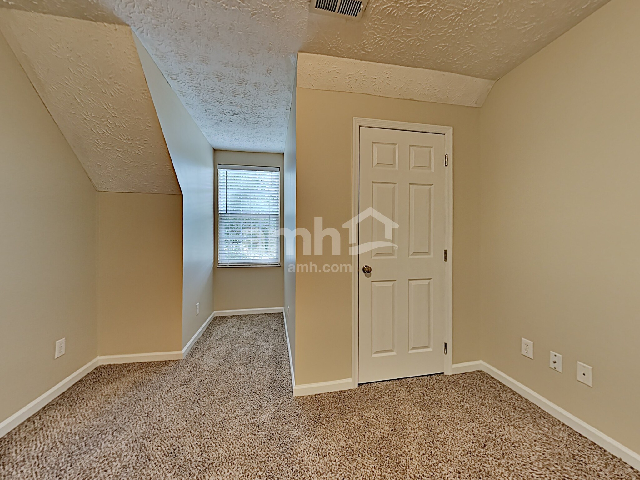 Building Photo - 6955 Saint Croix Ln