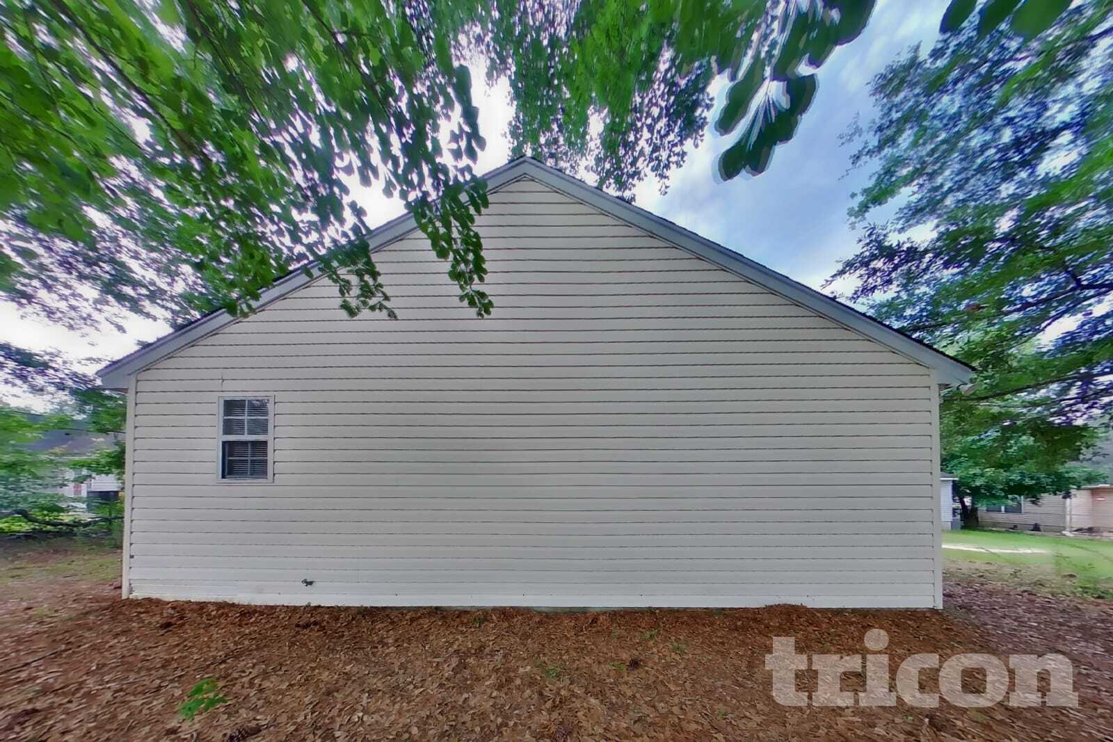 Building Photo - 120 Huntwood Trail