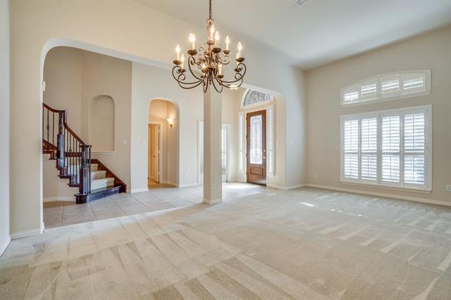 Building Photo - 7747 Ivanhoe Dr