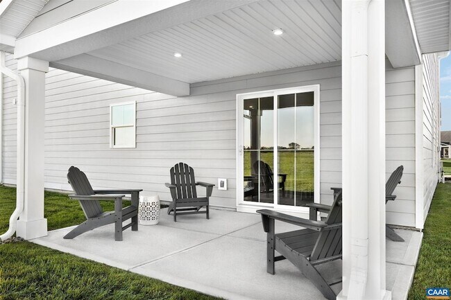 Building Photo - 92 Everglades Rd