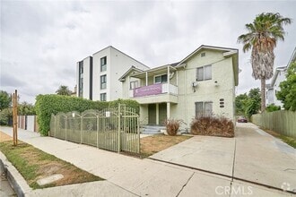 Building Photo - 1329 W 37th Dr