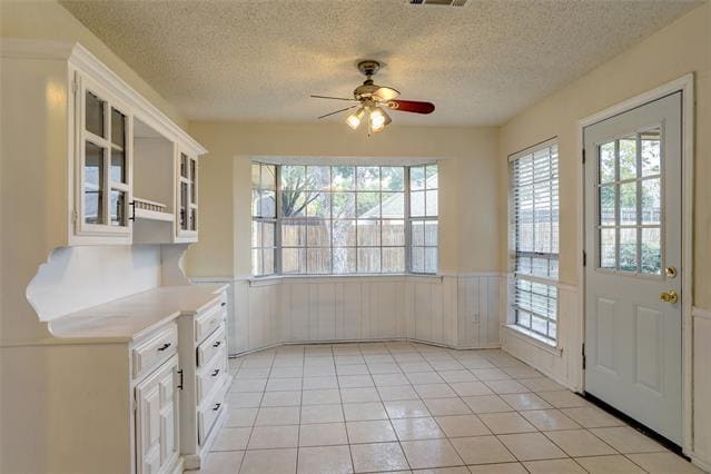 Building Photo - 3913 Sandia Dr
