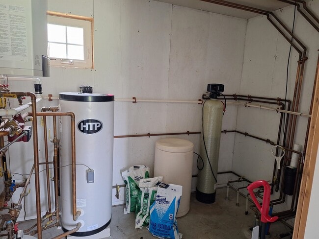 Building Photo - 47 Lower Cemetery Rd