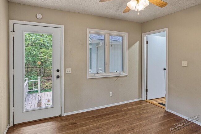 Building Photo - 8 Tarifa Ln