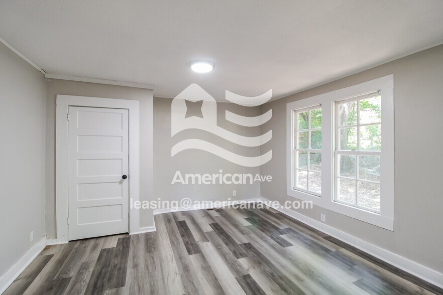 Building Photo - 5739 Springhill Ave