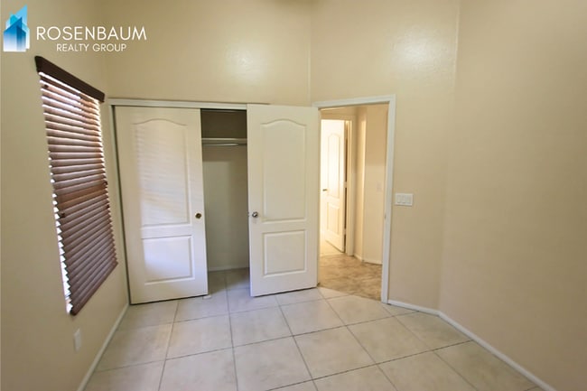 Building Photo - Charming 3-beds, 2-baths home in Wigwam Creek of Litchfield Park!