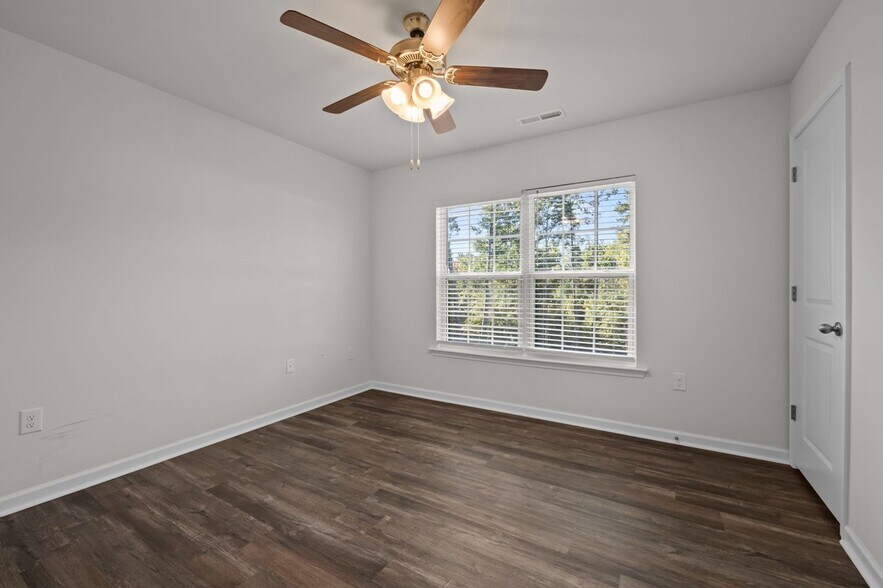 Building Photo - 4140 Trevino Dr