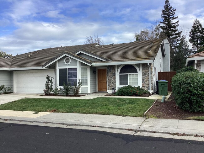 Primary Photo - 3 Bedroom Home in Elk Grove