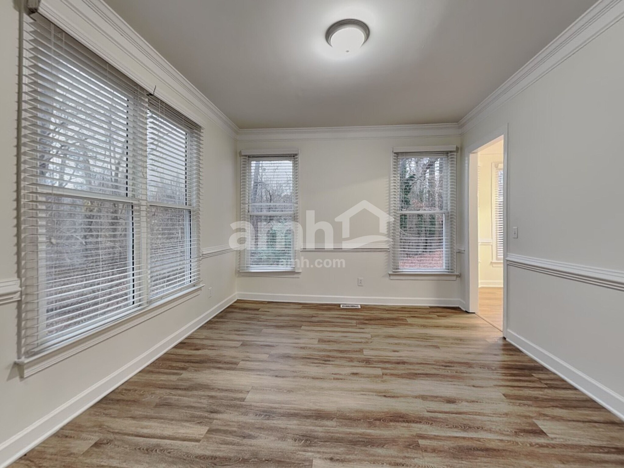 Building Photo - 8401 Forest Shadow Cir