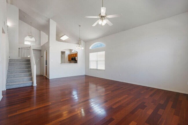 Building Photo - 7351 Sidewinder Dr NE