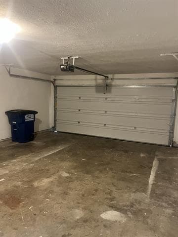 Building Photo - 532 Canary Ln