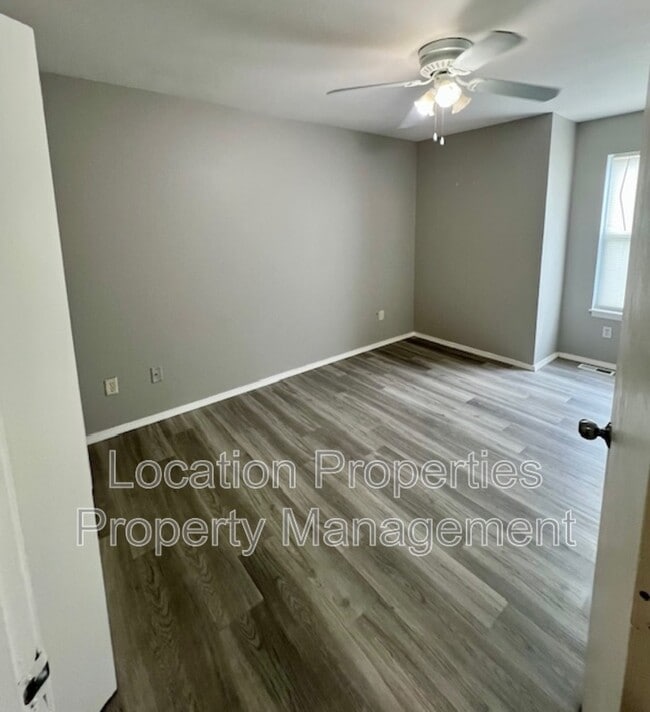 Building Photo - 2767 Grand Cir
