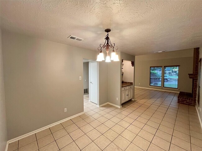 Building Photo - 17 Briervine Ct