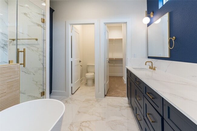 Building Photo - 2428 Ella Blvd