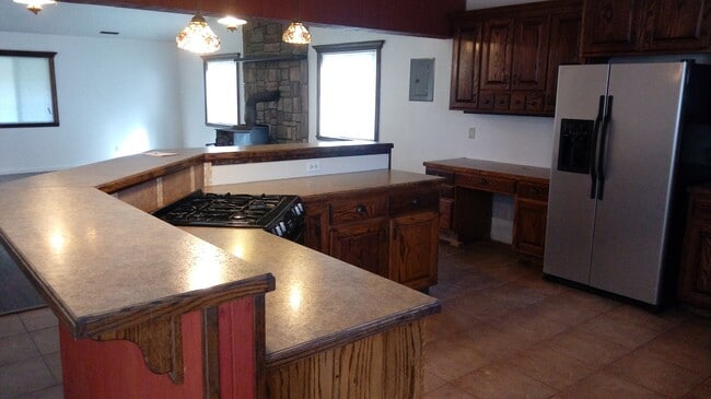 Building Photo - Amazing Country property!