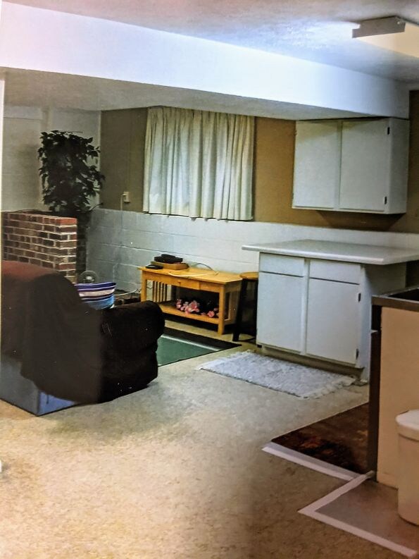 Building Photo - 729 Trenton Ct