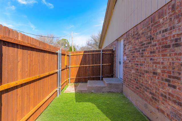 Building Photo - 1007 W Sanford St