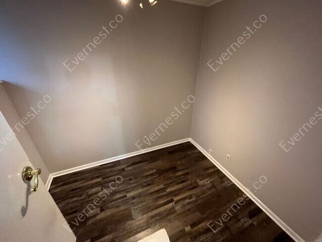 Building Photo - 4306 Righton Ln