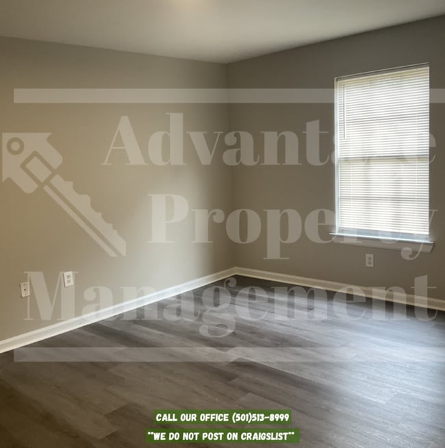 Building Photo - 1955 Keathley Dr