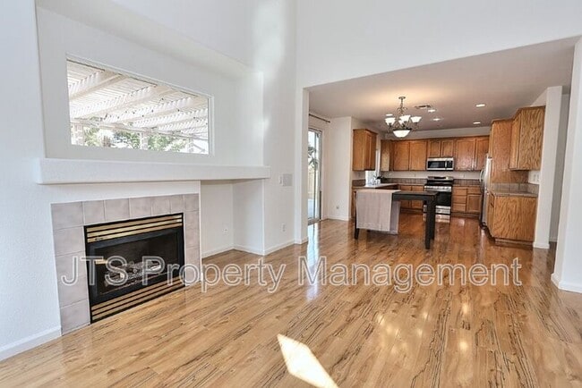 Building Photo - 3232 Balada Way