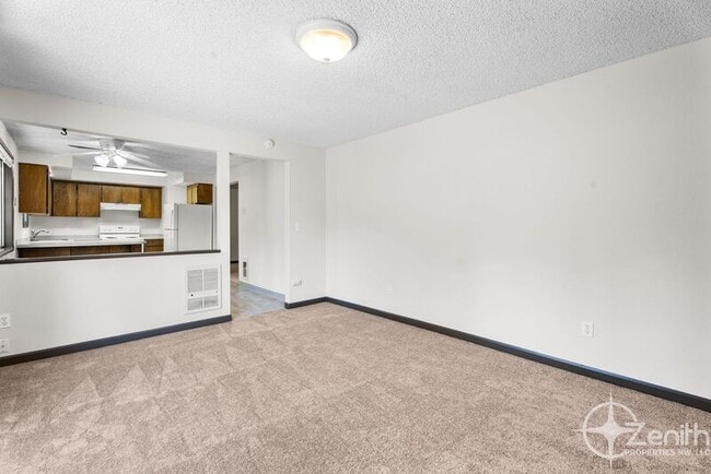 Building Photo - 805 NE 122nd Ave
