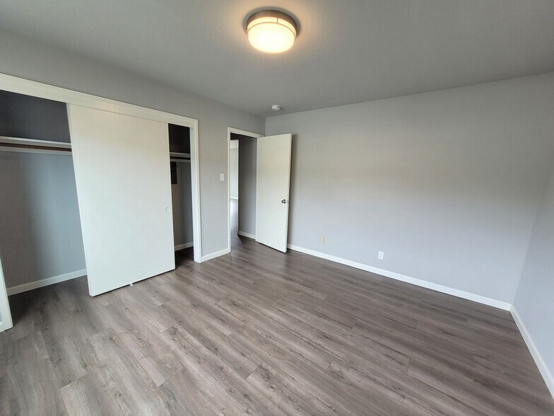 Building Photo - 3301 Santa Clara Ave
