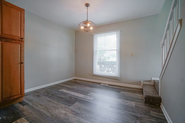 Building Photo - 11611 Davey Dr
