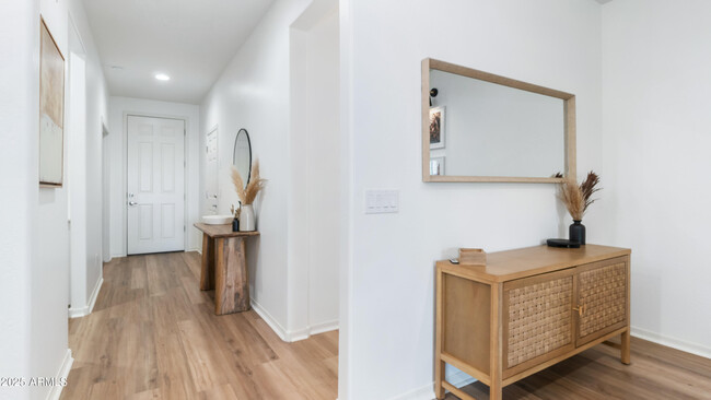 Building Photo - 17508 W Smt Dr