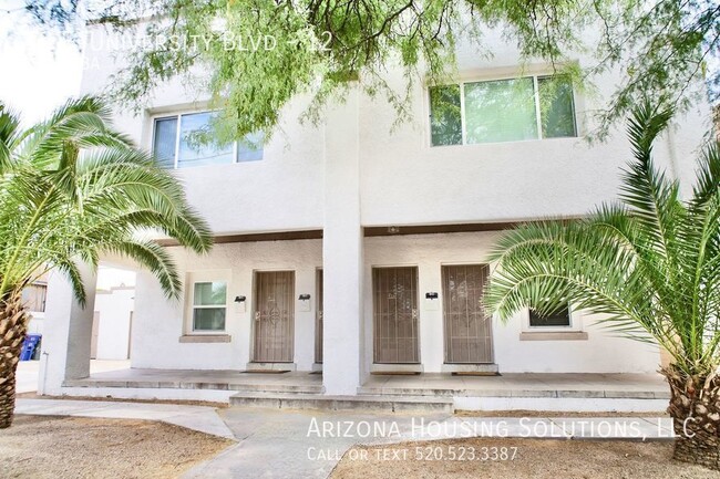 Building Photo - Furnished One Bedroom Downtown Tucson in H...